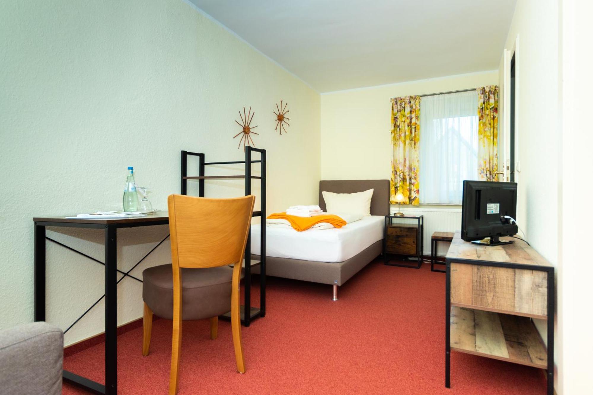 Wanderhotel Sonnebergbaude Waltersdorf  Exterior photo